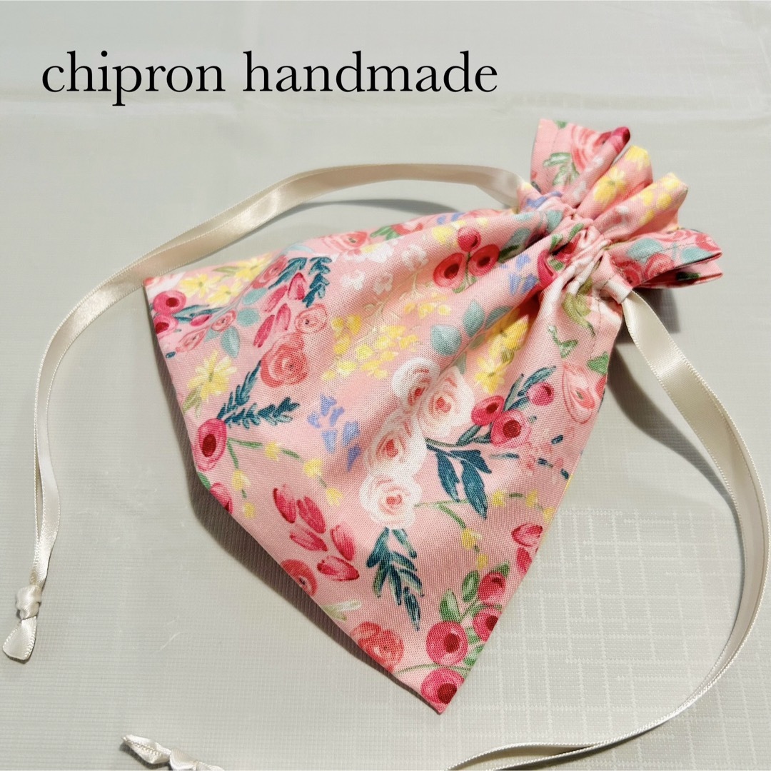 Cath Kidston(キャスキッドソン)のハンドメイド　巾着袋　USAコットン　小花柄　コーラル　ポーチ レディースのファッション小物(ポーチ)の商品写真