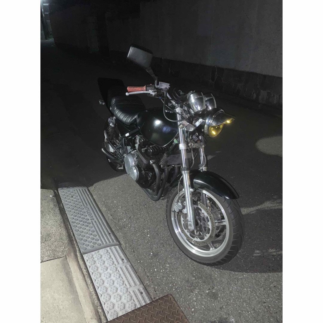 カワサキ(カワサキ)のゼファー400     cbx cbr xjr 自動車/バイクのバイク(車体)の商品写真