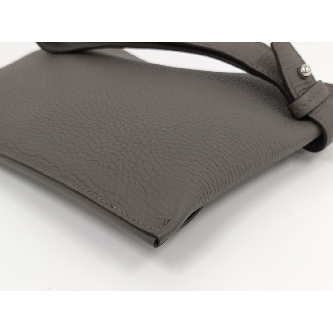 HERMES - HERMES カバ ヴェルティージュ24 クラッチバッグ HERMES - HERMES カバ ヴェルティージュ24 クラッチバッグ