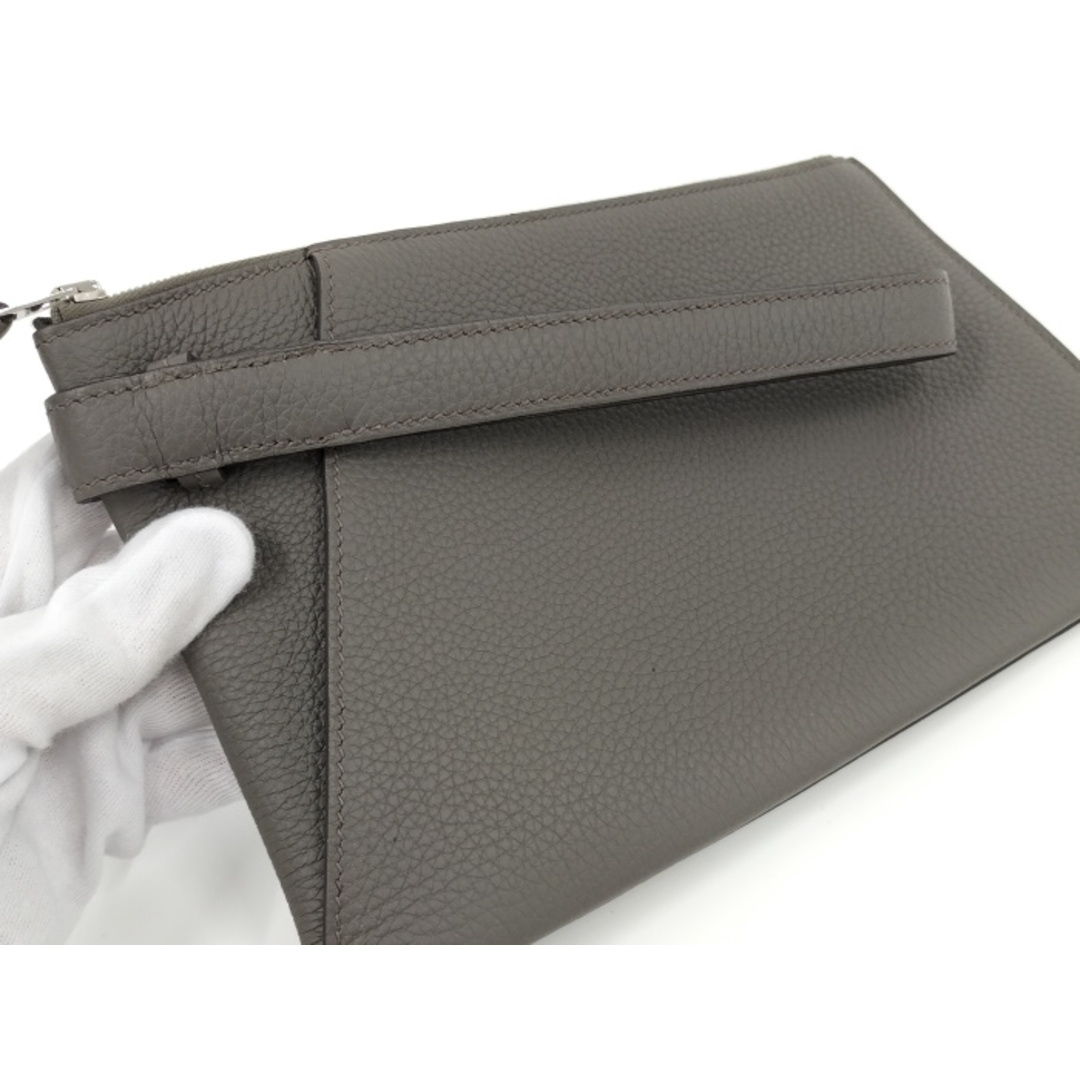 HERMES - HERMES カバ ヴェルティージュ24 クラッチバッグ HERMES - HERMES カバ ヴェルティージュ24 クラッチバッグ
