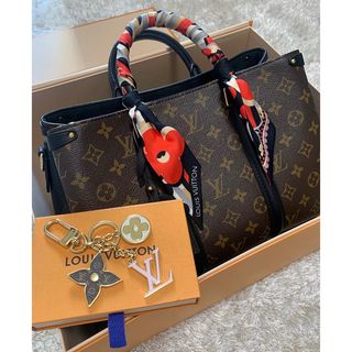 ルイヴィトン(LOUIS VUITTON)のルイヴィトン スフロNV BB バッグ ☆キーホルダー スカーフ付き☆(ハンドバッグ)