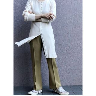 フィーニー(PHEENY)のPHEENY/TWILL HIGH WAIST FLARED SLACKS(カジュアルパンツ)