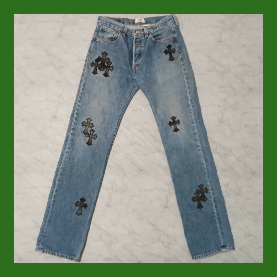 Chrome Hearts(クロムハーツ)のLevi's 501（W32 / 80cm）クロスパッチカスタム メンズのパンツ(デニム/ジーンズ)の商品写真