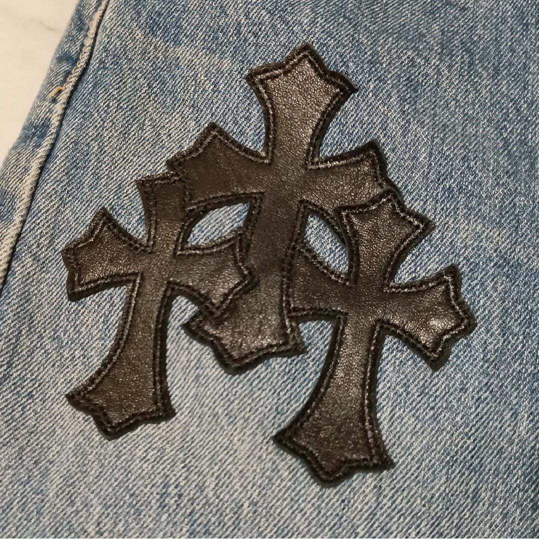 Chrome Hearts(クロムハーツ)のLevi's 501（W32 / 80cm）クロスパッチカスタム メンズのパンツ(デニム/ジーンズ)の商品写真