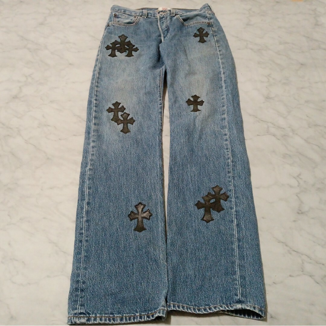 Chrome Hearts(クロムハーツ)のLevi's 501（W32 / 80cm）クロスパッチカスタム メンズのパンツ(デニム/ジーンズ)の商品写真