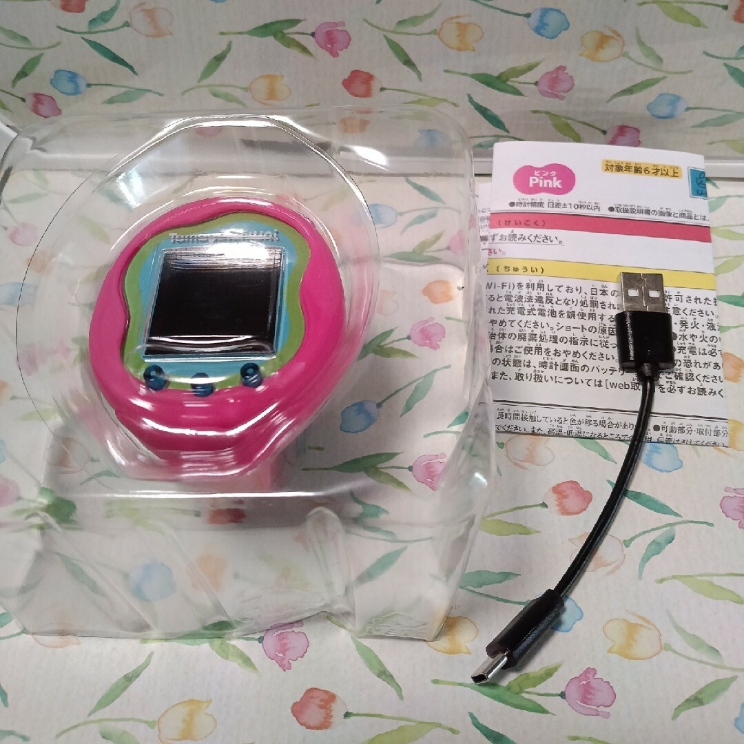 BANDAI(バンダイ)のTamagotchi Uni たまごっちユニ Pink キッズ/ベビー/マタニティのおもちゃ(その他)の商品写真