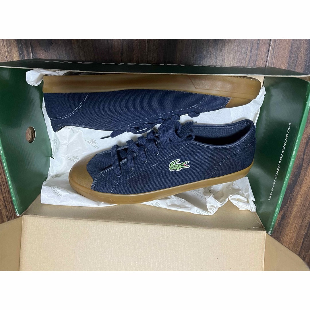 LACOSTE(ラコステ)の【値下げしました】新品　ラコステ　メンズシューズ メンズの靴/シューズ(スニーカー)の商品写真