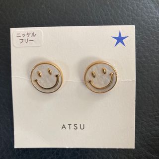 ATSUのニコちゃんピアス　新品(ピアス)