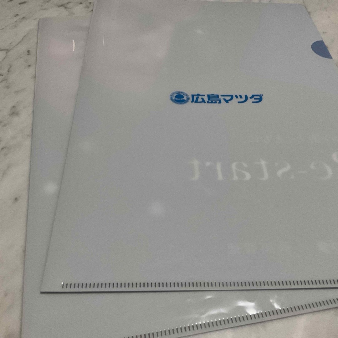 広島マツダ　協賛クリアファイル　2枚 スポーツ/アウトドアの野球(記念品/関連グッズ)の商品写真