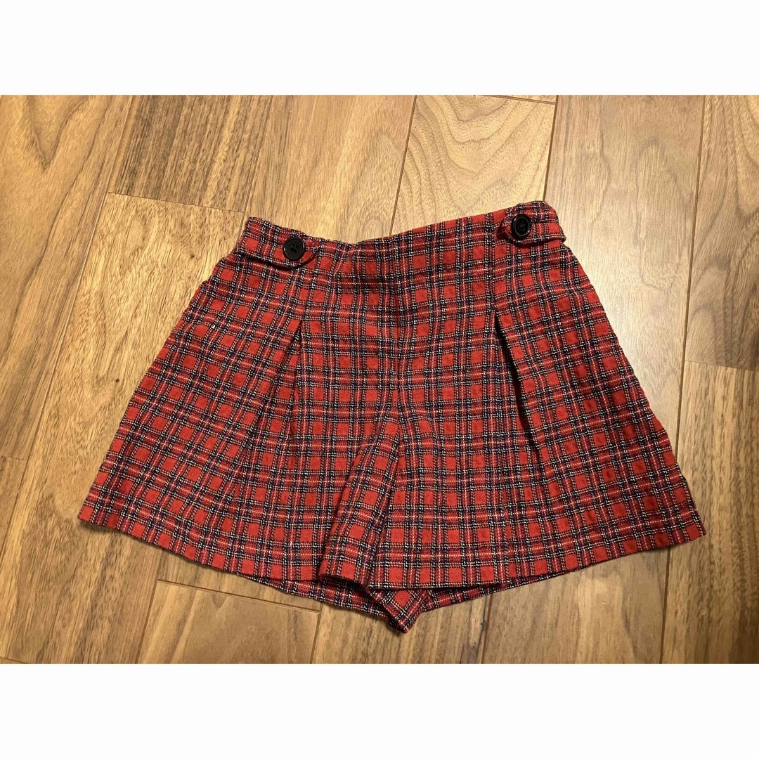 ZARA KIDS(ザラキッズ)のZARA 赤チェック　ショートパンツ　92cm キッズ/ベビー/マタニティのキッズ服女の子用(90cm~)(パンツ/スパッツ)の商品写真