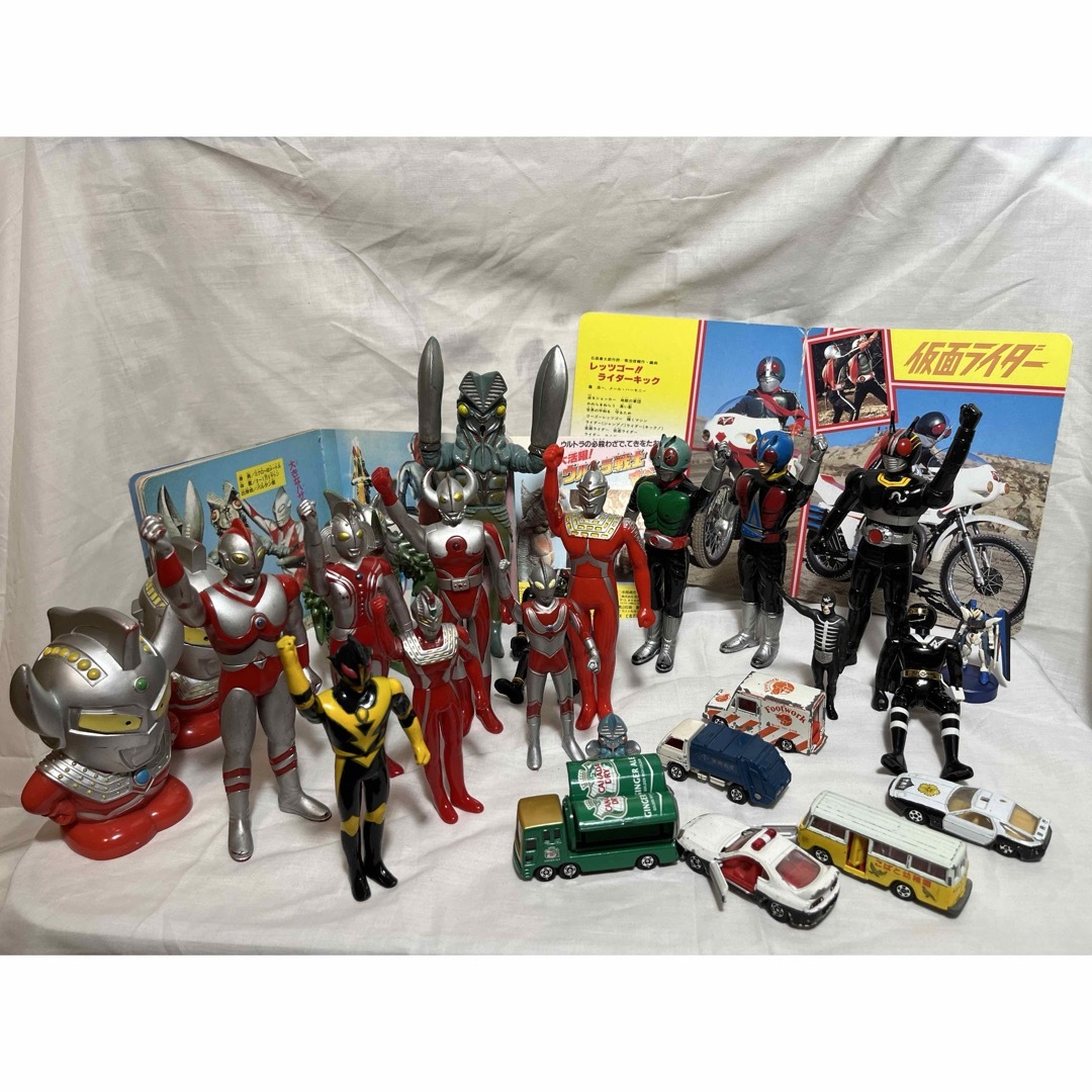 BANDAI(バンダイ)のウルトラマン　父母　バルタン星人　仮面ライダー　ソフビ　ミニカー　まとめ売り エンタメ/ホビーのフィギュア(特撮)の商品写真