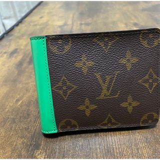 ルイヴィトン(LOUIS VUITTON)のルイヴィトン グリーン 2つ折り財布(折り財布)