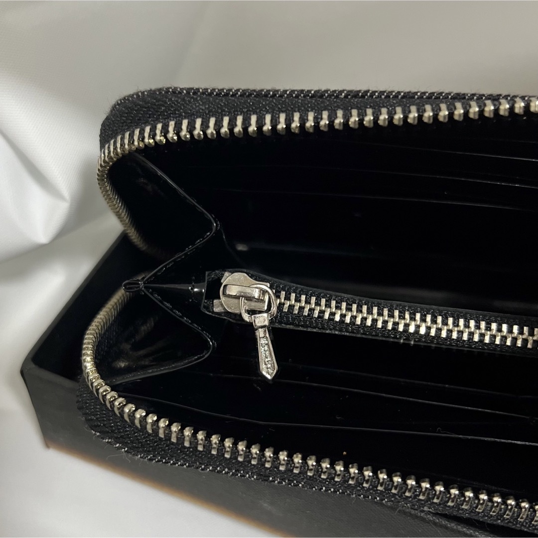 BVLGARI - ☆未使用品☆ ブルガリ ロゴマニア ラウンド BVLGARI - ☆未使用品☆ ブルガリ ロゴマニア ラウンド