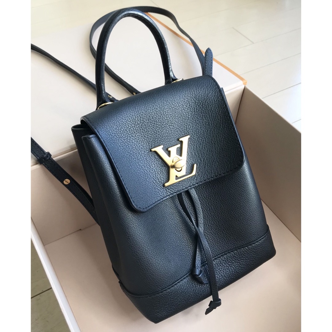 Louis Vuitton Lock Me Mini カーフ リュック牛革－トリミング