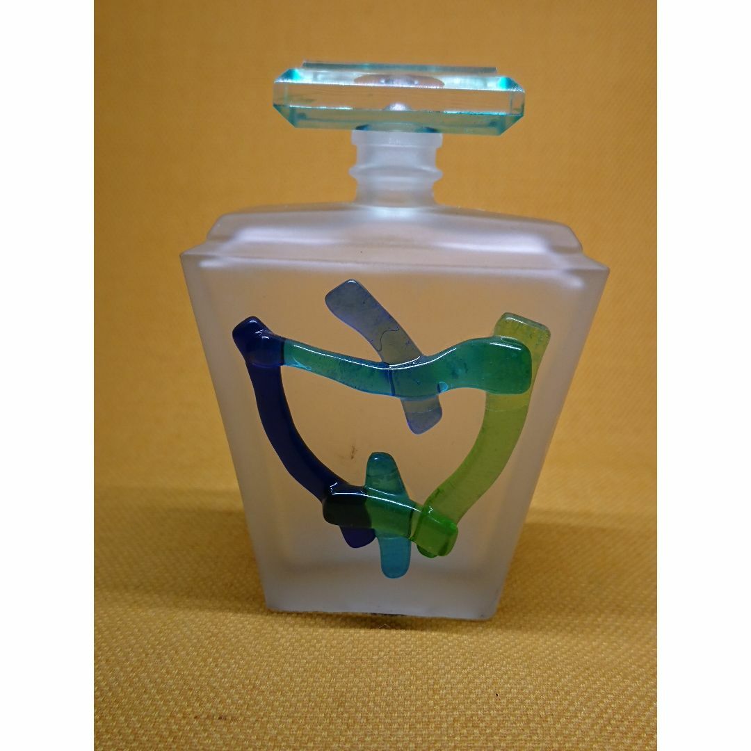 家具・インテリアガラス　香水瓶　イタリア　オブジェ　置物　インテリア　工芸品　美術品　A1017