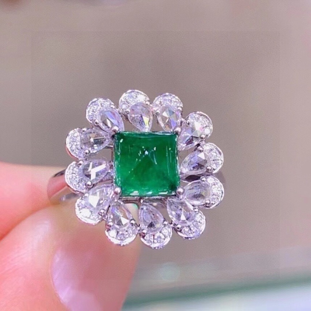 ダイヤモンド⭐天然 エメラルド ダイヤ  リング k18 1.68ct