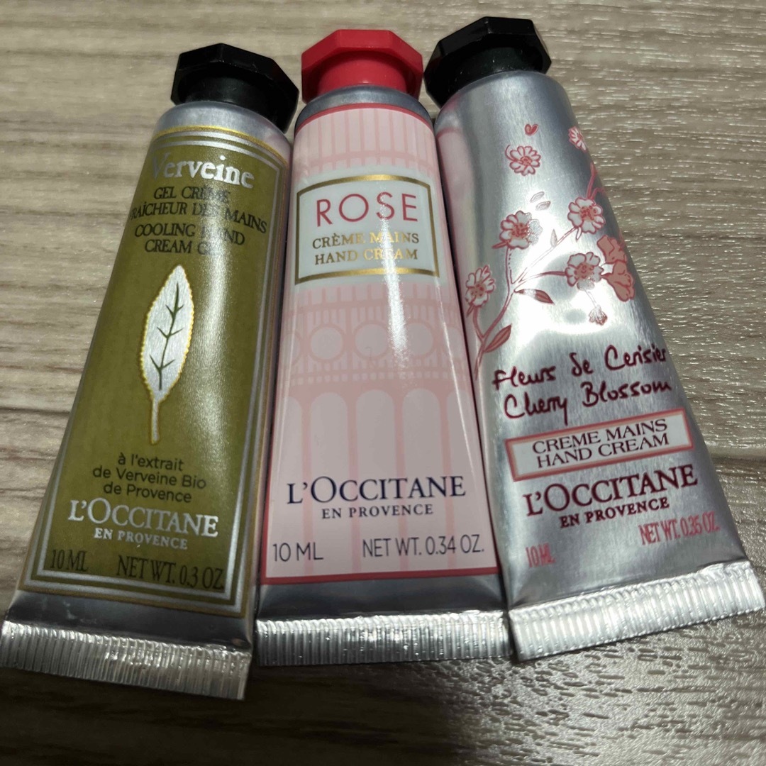 L'OCCITANE(ロクシタン)のL'OCCITANE 10ml 3本セット 未使用 コスメ/美容のボディケア(ハンドクリーム)の商品写真
