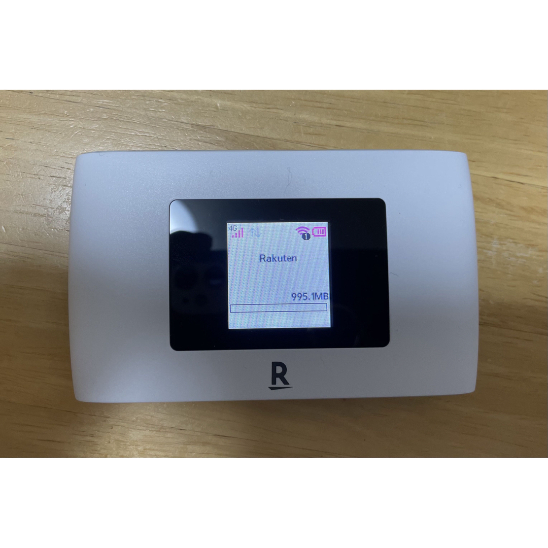Rakuten(ラクテン)のRakuten WiFi Pocket 2B  ホワイト スマホ/家電/カメラのスマホアクセサリー(その他)の商品写真