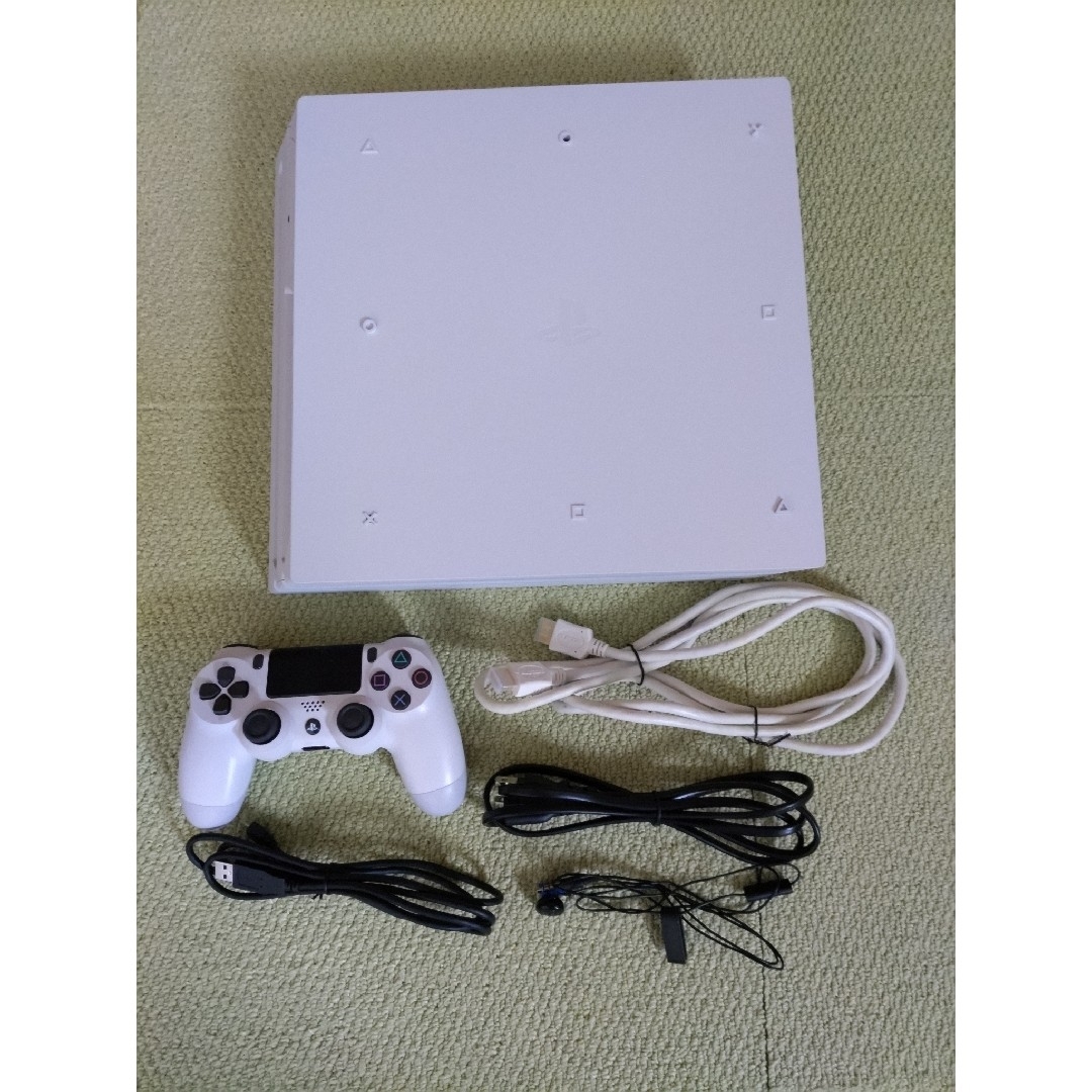 SONY PlayStation4 Pro 本体 CUH-7200BB02CUH-7200BB02