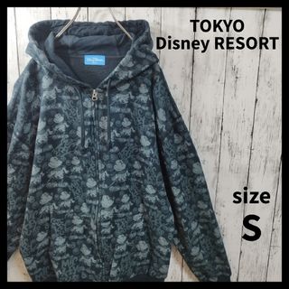 ディズニー(Disney)の【TOKYO Disney RESORT】総柄ジップアップパーカー　裏起毛　秋冬(パーカー)