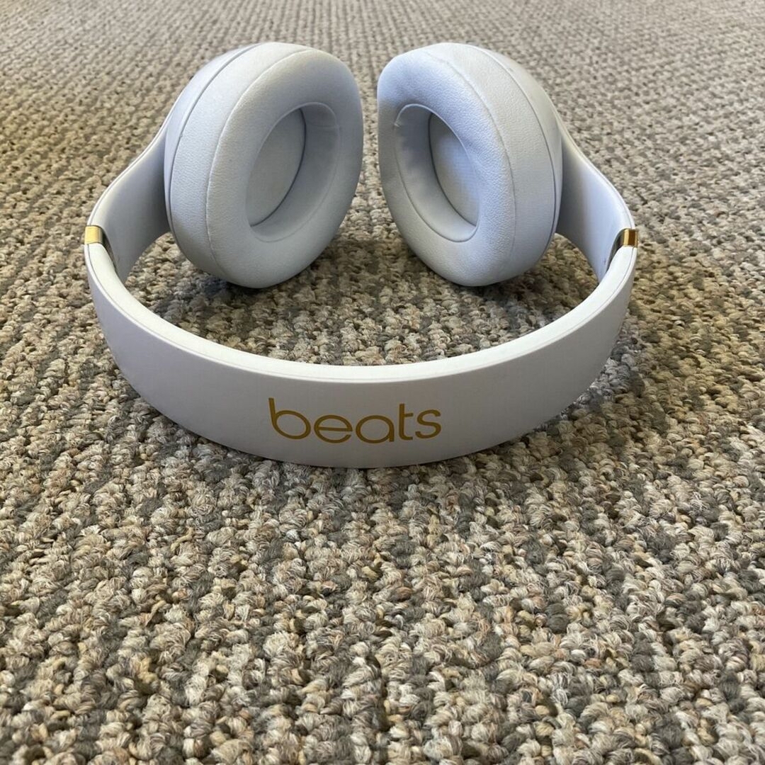 Beats by Dr Dre(ビーツバイドクタードレ)の良品検品済 Beats Studio3 ワイヤレスノイズキャンセリングヘッドホン スマホ/家電/カメラのオーディオ機器(ヘッドフォン/イヤフォン)の商品写真