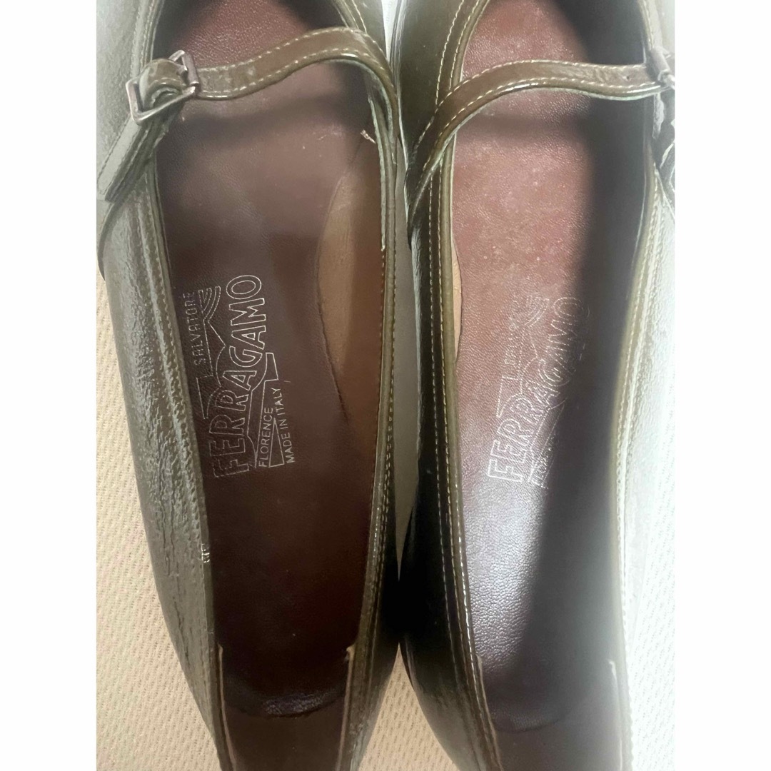 Salvatore Ferragamo(サルヴァトーレフェラガモ)のフェラガモ　フラットシューズ　未使用 レディースの靴/シューズ(ローファー/革靴)の商品写真