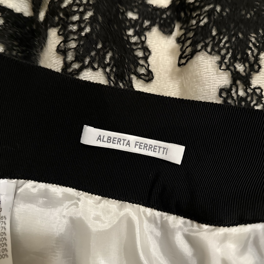 ALBERTA FERRETTI(アルベルタフェレッティ)のアルベルタフェレッティ　スカート レディースのスカート(ひざ丈スカート)の商品写真