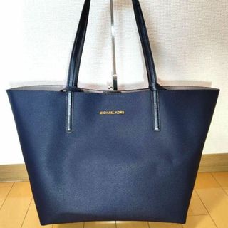 マイケルコース(MICHAEL KORS)の【MICHAEL KORS】マイケル・コース　大型トートバッグ　小型ポーチ付き(トートバッグ)