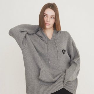 エピヌ(épine)の【ん‎🤍様 専用】epine ♡Eé knit hoodie gray(ニット/セーター)