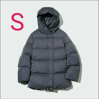 ユニクロ(UNIQLO)のユニクロ パウダーフィールダウンショートコート S(ダウンコート)