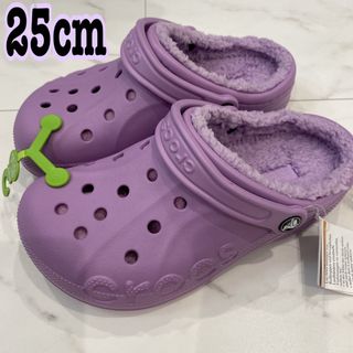 クロックス(crocs)の★新品★送料込み★ボア付きクロックス★サンダル★crocs★25cm(サンダル)