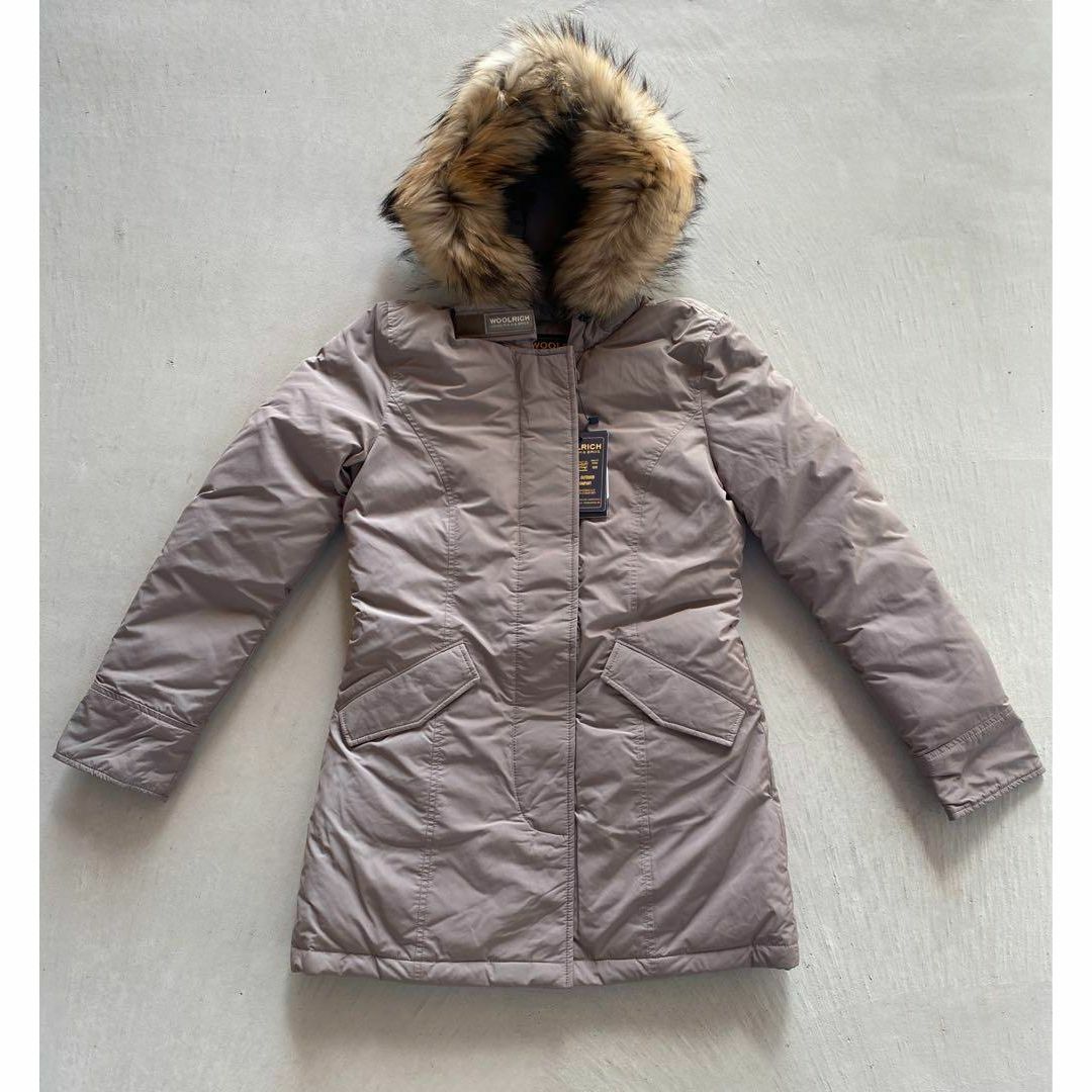 《WOOLRICH》ウールリッチ ラグジュアリアークティックパーカ tkb021 レディースのジャケット/アウター(ダウンジャケット)の商品写真