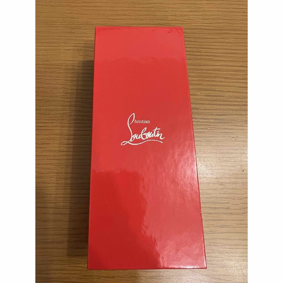 Christian Louboutin(クリスチャンルブタン)の新品　クリスチャン　ルブタン　ソーグロウリップケース　ローズ コスメ/美容のベースメイク/化粧品(口紅)の商品写真