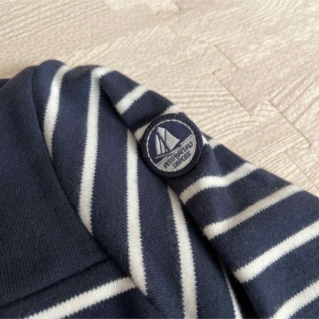 PETIT BATEAU(プチバトー)の新品■プチバトー ジップアップパーカー キッズ/ベビー/マタニティのベビー服(~85cm)(トレーナー)の商品写真