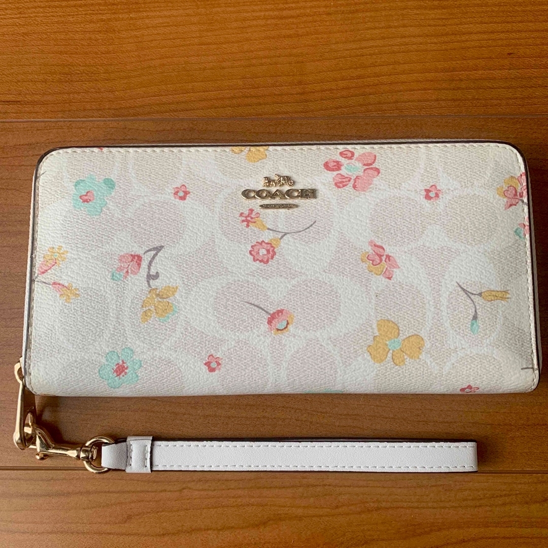 COACH(コーチ)の☆ COACH コーチ 長財布(花柄) レディースのファッション小物(財布)の商品写真