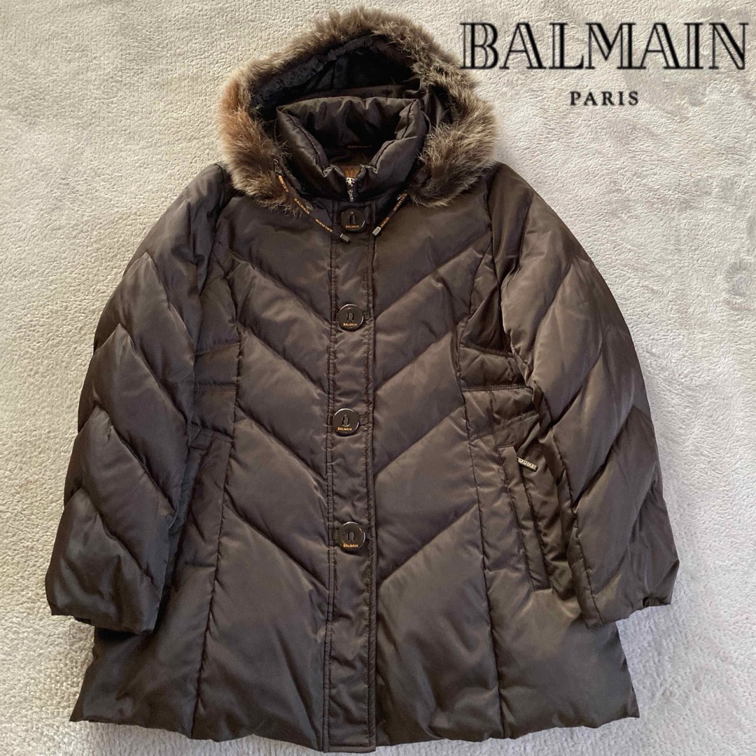 BALMAIN(バルマン)の極美品　BALMAIN バルマン　ブルーフォックスファー　ダウンジャケット レディースのジャケット/アウター(ダウンジャケット)の商品写真