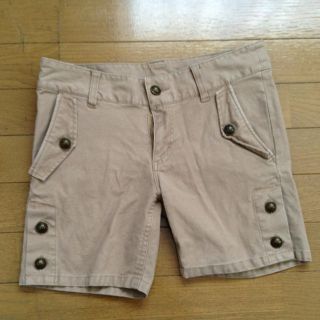 ベージュショートパンツ(ショートパンツ)