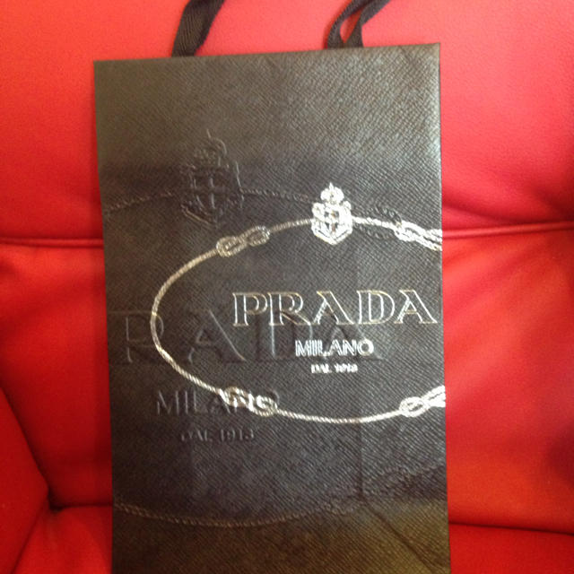 PRADA(プラダ)のPRADA☆ショップバッグ レディースのバッグ(ショップ袋)の商品写真