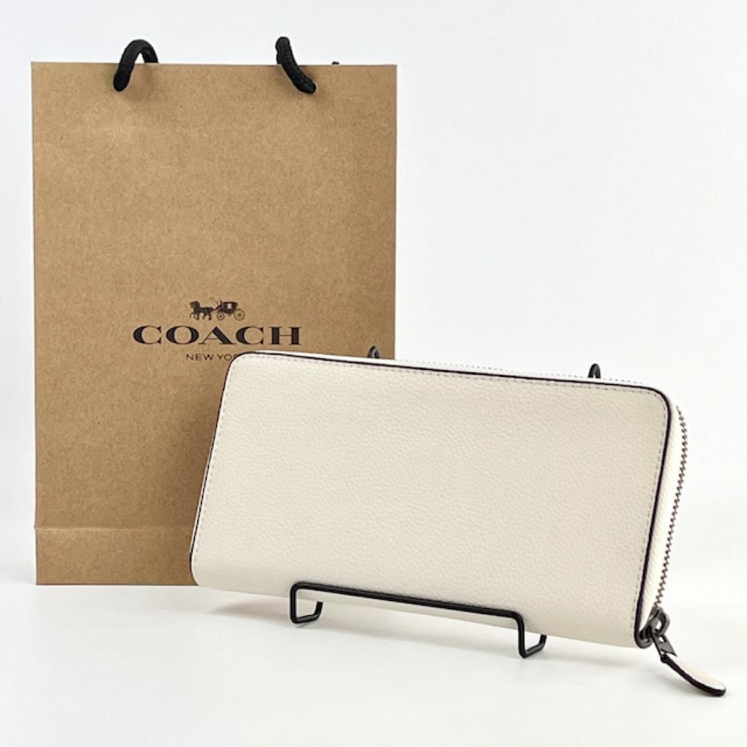 COACH(コーチ)の新品 コーチ COACH 財布 長財布 レディース 女性 スヌーピー 白 可愛い レディースのファッション小物(財布)の商品写真