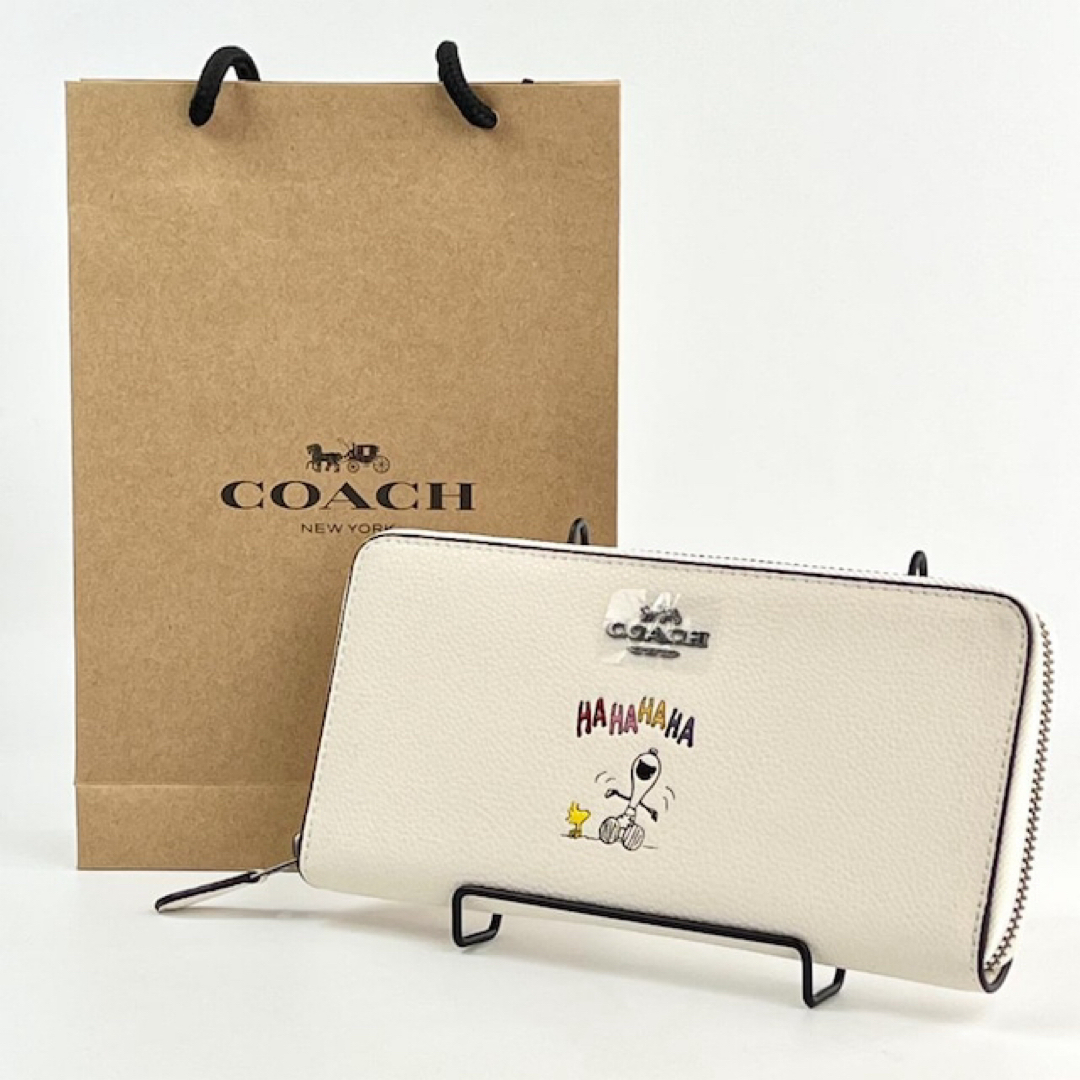 COACH(コーチ)の新品 コーチ COACH 財布 長財布 レディース 女性 スヌーピー 白 可愛い レディースのファッション小物(財布)の商品写真