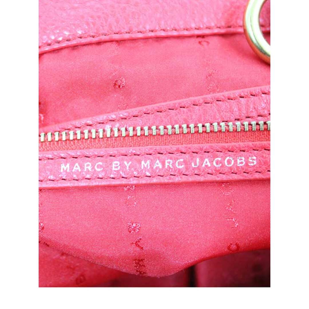 MARC BY MARC JACOBS(マークバイマークジェイコブス)の【新入荷】新品未使用品◇MARC JACOBS/マークジェイコブス◇2wayバッグ/M0001404A/ショルダーバッグ/トートバッグ/BAG/鞄 レッド/赤 レディース 春夏秋冬 912132 レディースのバッグ(その他)の商品写真