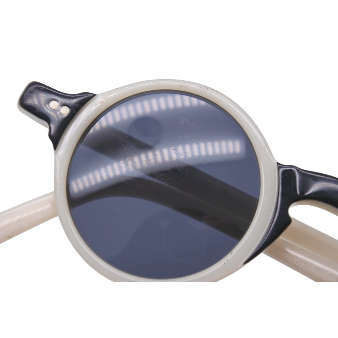 FENDI(フェンディ)のFENDI フェンディ サングラス ホワイト ブラック サイズ41□23 FS204 シルバー金具 美品 中古 58163 メンズのファッション小物(サングラス/メガネ)の商品写真