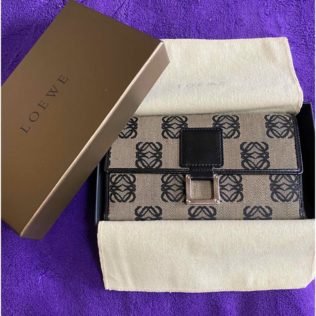 LOEWE(ロエベ)のロエベ　長財布　アナグラム レディースのファッション小物(財布)の商品写真