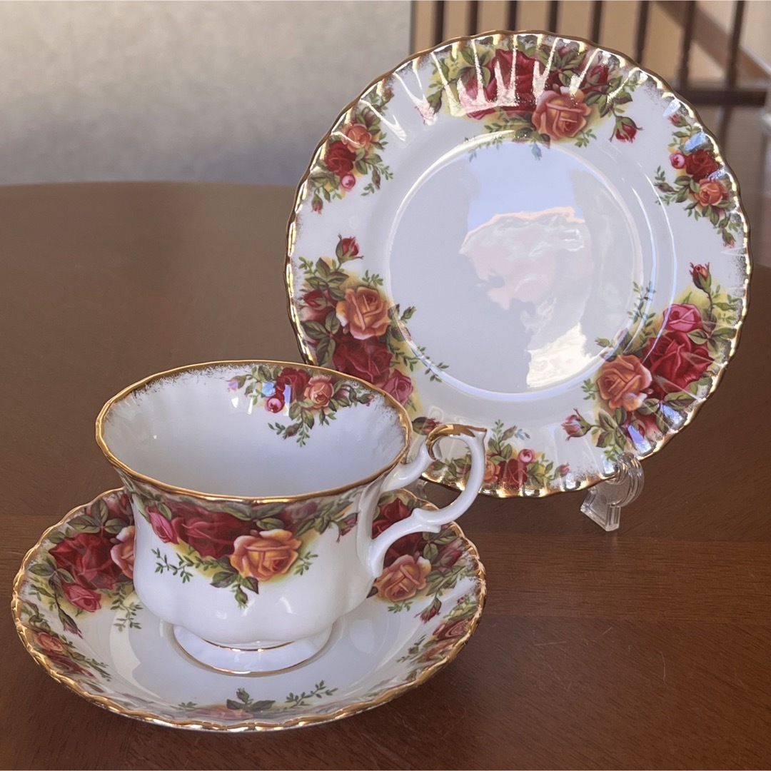 ROYAL ALBERT - 【英国ビンテージ】ロイヤルアルバート ROYAL ALBERT - 【英国ビンテージ】ロイヤルアルバート