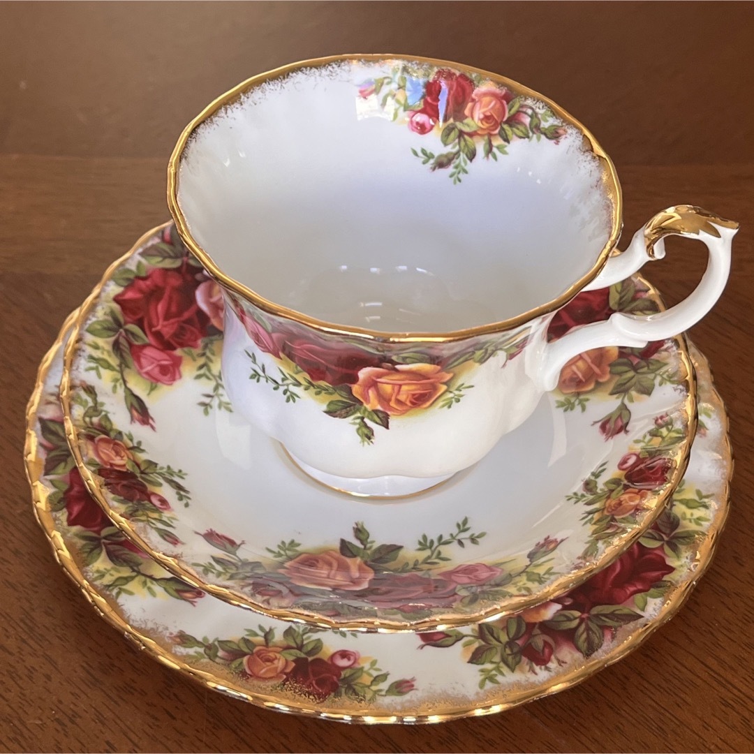 ROYAL ALBERT - 【英国ビンテージ】ロイヤルアルバート ROYAL ALBERT - 【英国ビンテージ】ロイヤルアルバート