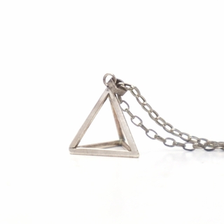 アザー(other)のcube triangle necklace シルバー(ネックレス)