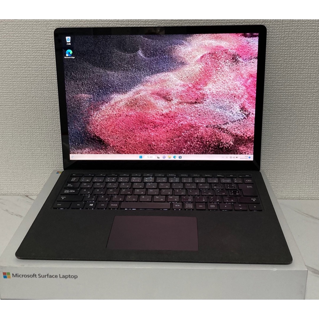 Microsoft(マイクロソフト)のSurface laptop2 1769 i5-8250U 8GB 256GB  スマホ/家電/カメラのPC/タブレット(ノートPC)の商品写真