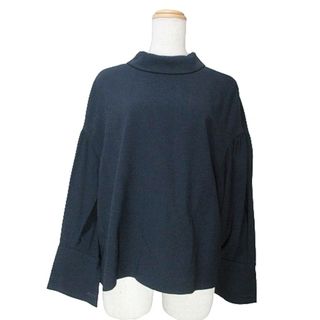 アドーア(ADORE)のアドーア 17AW 美品 長袖 ブラウス カフス バックボタン 紺 IBO45(シャツ/ブラウス(長袖/七分))