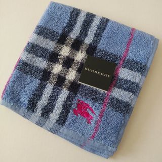 バーバリー(BURBERRY)の新品未使用　BURBERRYタオルハンカチ(ハンカチ)