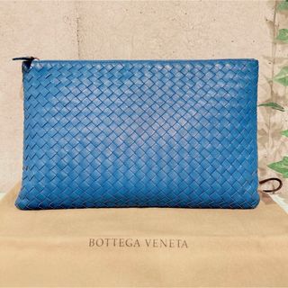 ボッテガヴェネタ(Bottega Veneta)のBOTTEGA VENETA イントレチャート　クラッチバッグ　青　ユニセックス(セカンドバッグ/クラッチバッグ)